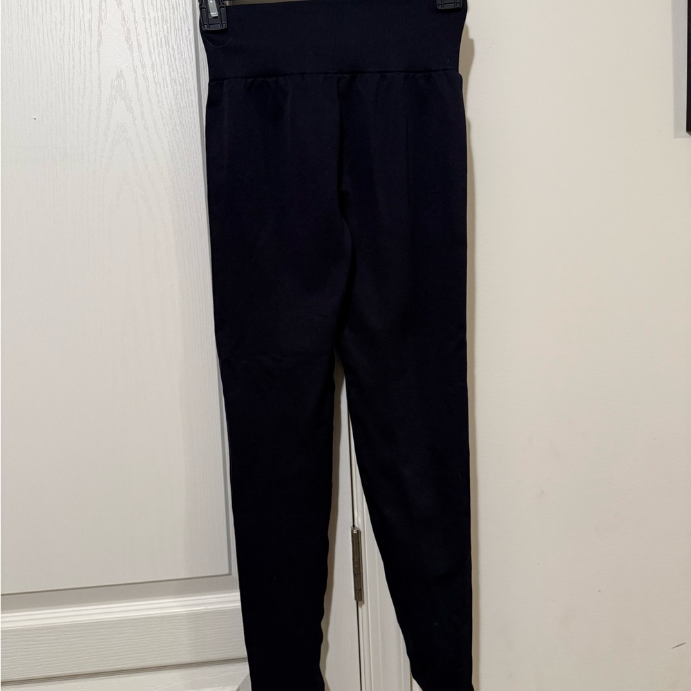 OQQ Black High-Waisted Leggings